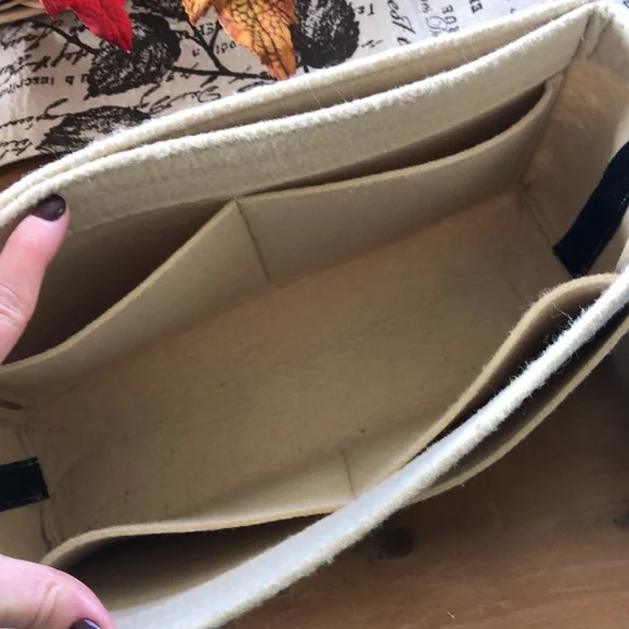 Felt Purse Insert Organizer - Picture 4 of 7